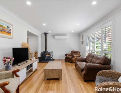 1 Bushland Avenue, Mollymook Beach, NSW 2539, 4 Bedrooms, 3 Bathrooms, House
