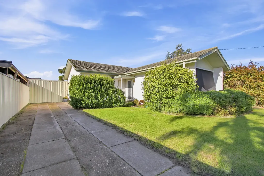Neat & tidy three bedroom home