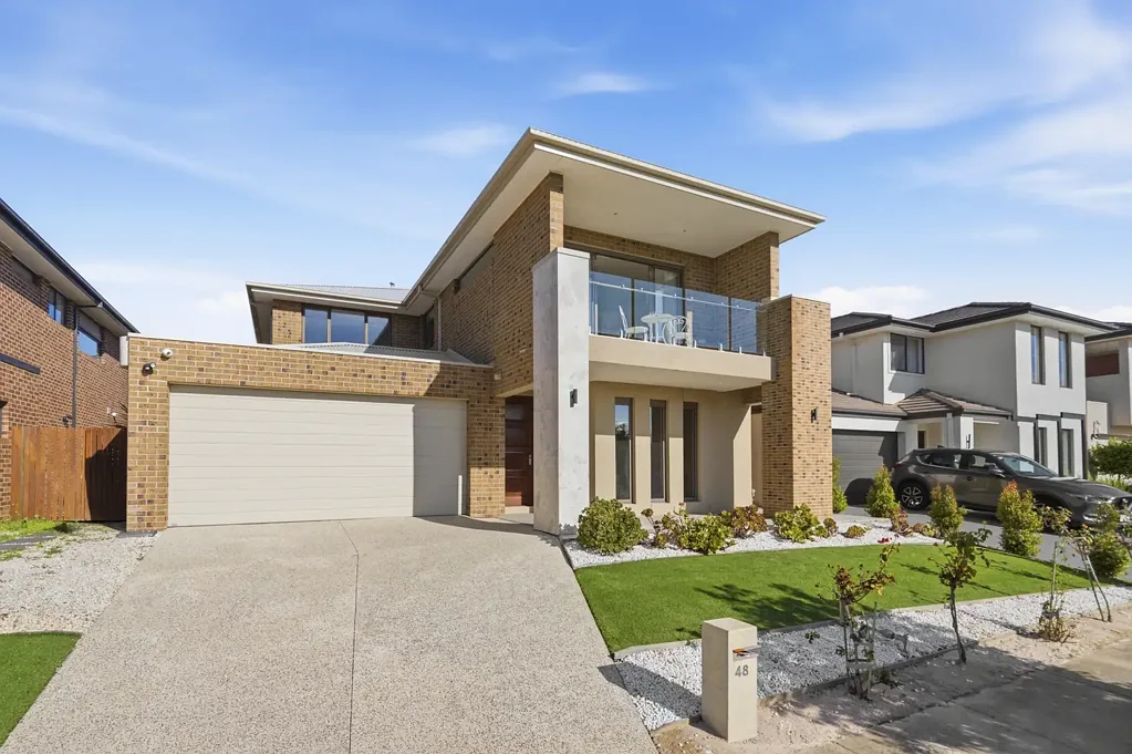 Wantirna South 5બેડરૂમ Stylish, Spacious and Incredibly Serene with Park and Lake Views