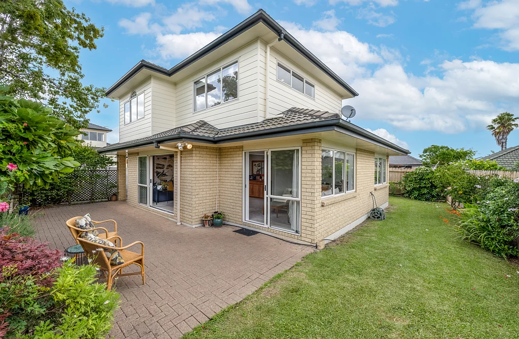 1/8 Tolben Place, Golflands, Manukau City, Auckland