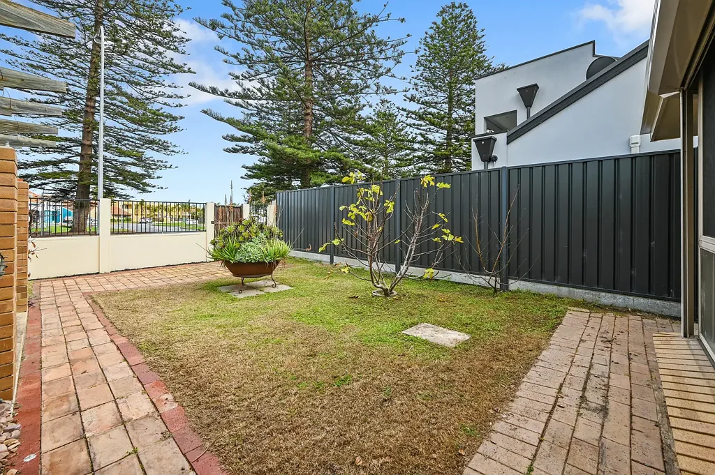 North Haven 3 Slaapkamer Coastal Convenience Meets Ultimate Lifestyle - Facing Lady Gowrie Drive!