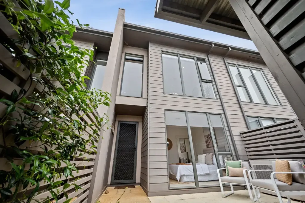 LOW MAINTENANCE COASTAL RESORT STYLE LIVING