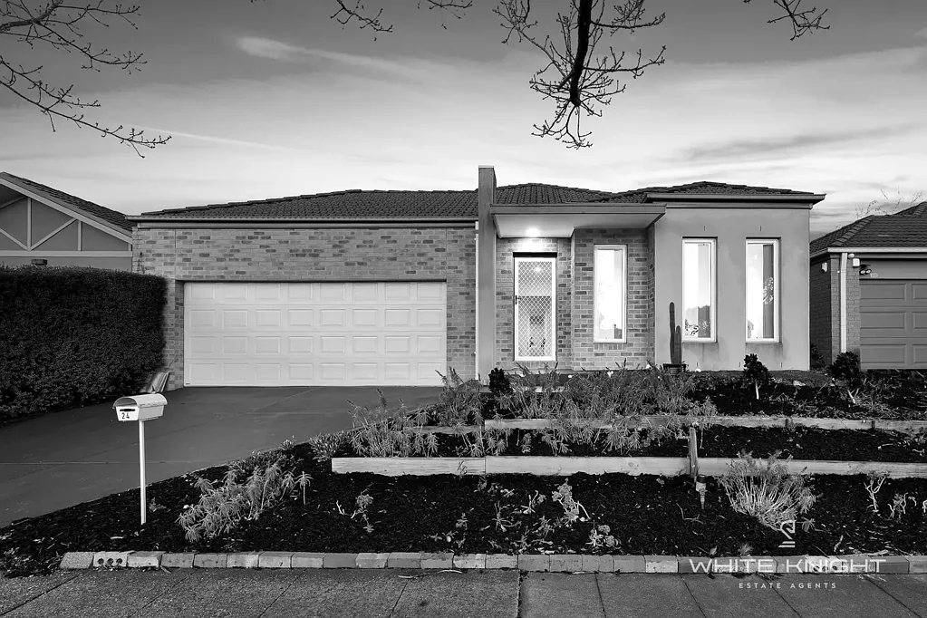24 Glen Drouitt Drive, Caroline Springs, VIC 3023