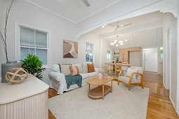 27 Humphrey Street, West End