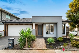 17 Harlem Circuit, Point Cook