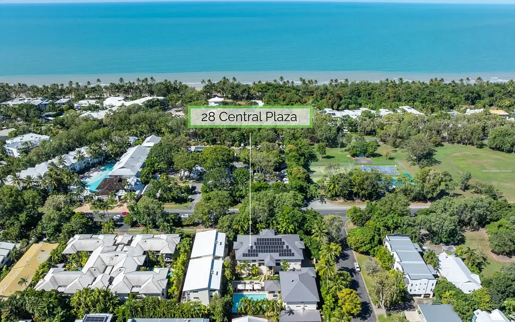 Port Douglas 2房  POOL VIEW IN THE GOLDEN TRIANGLE OF PORT DOUGLAS & LOWER B/C FEE!