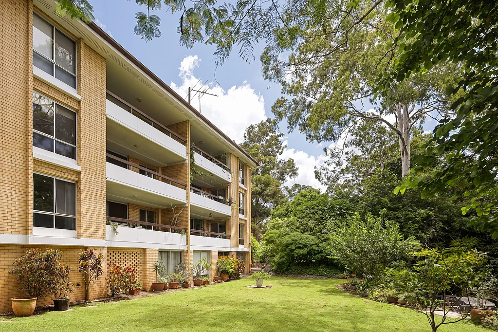 18/28 Laurence Street, St Lucia, QLD 4067