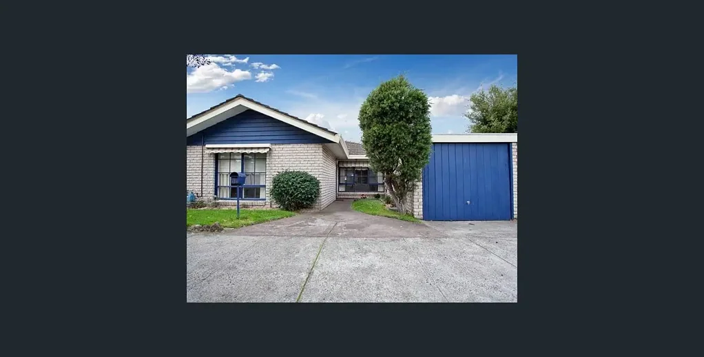 Charming Retro-Style Townhouse – Room Available for Flatmate