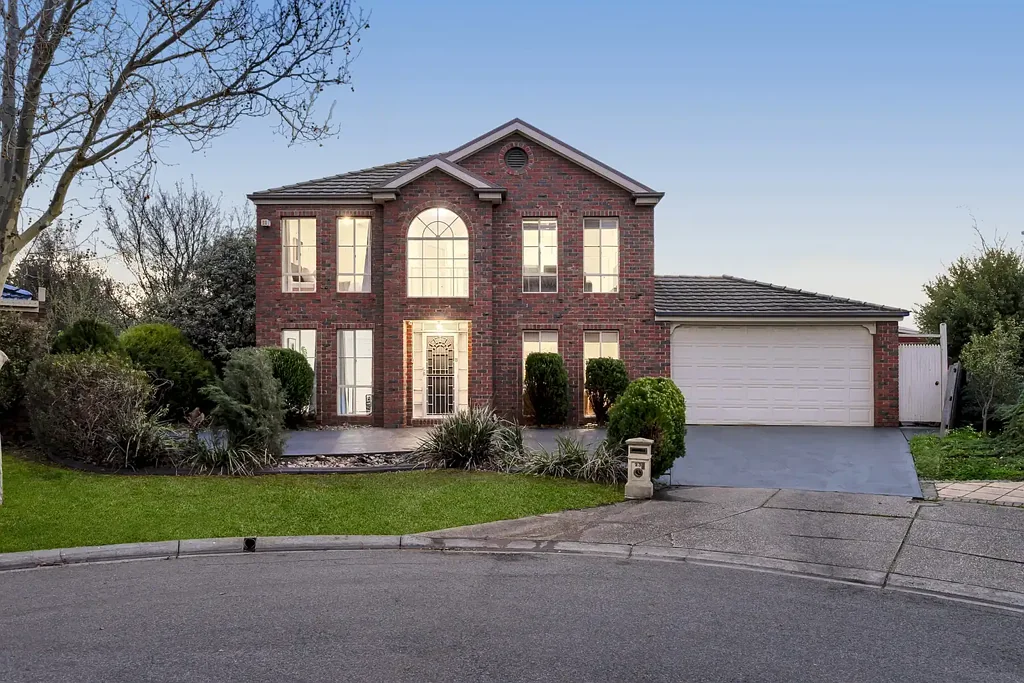 23 Pacific Place, Taylors Lakes, VIC 3038