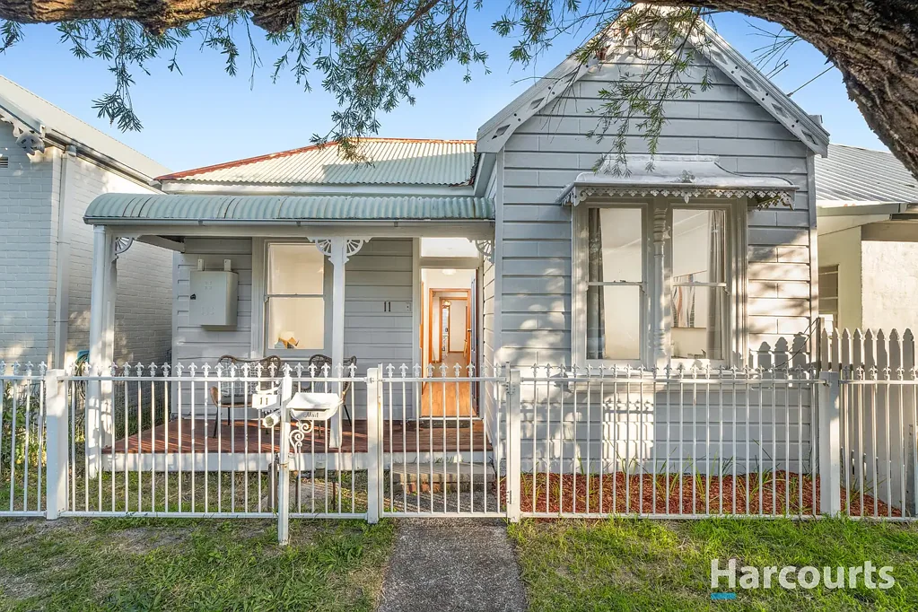 11 Buchanan Street, Hamilton, NSW 2303
