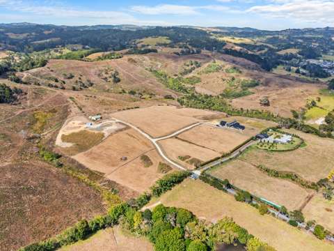 Waimauku High and dry in Wintour
