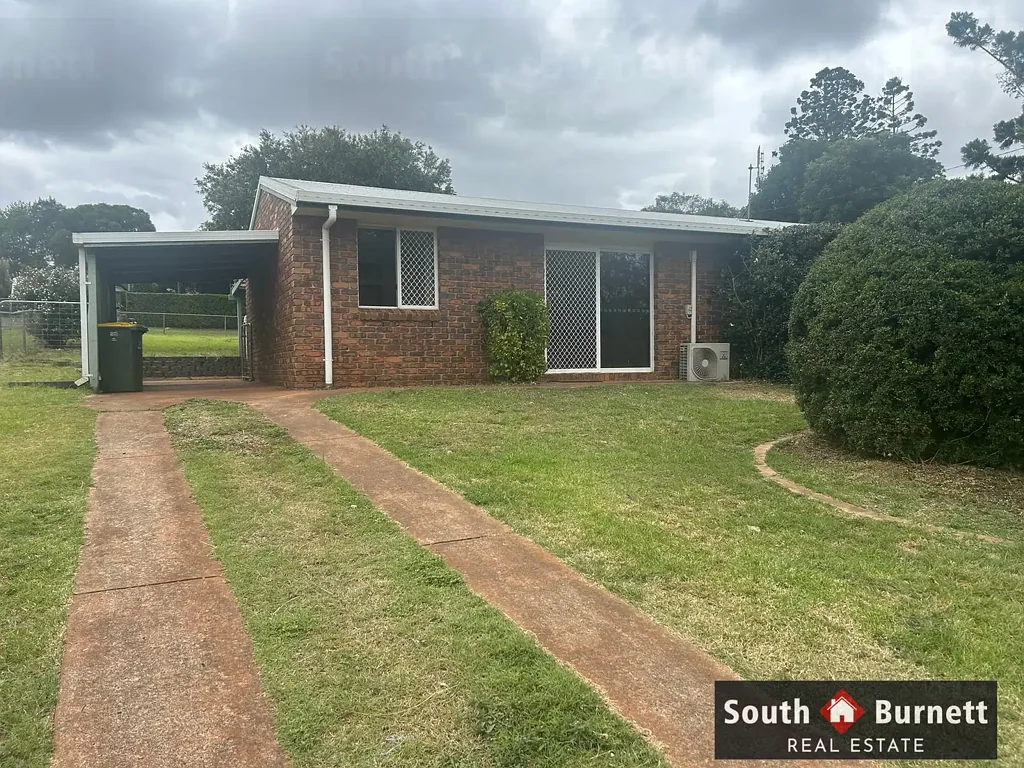 4 Bed brick home in good location!