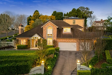 West Pennant Hills 5 Slaapkamer Luxury Living, Perfectly Positioned