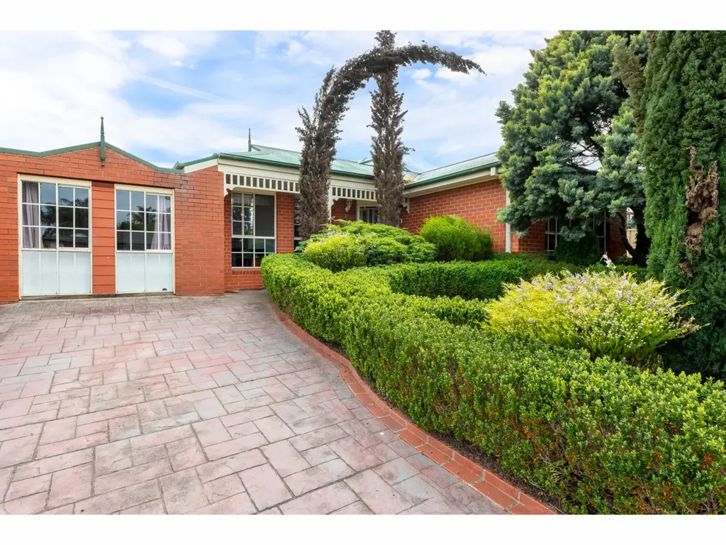 West Wodonga 3Kwarto MORE THAN MEETS THE EYE - WEST WODONGA