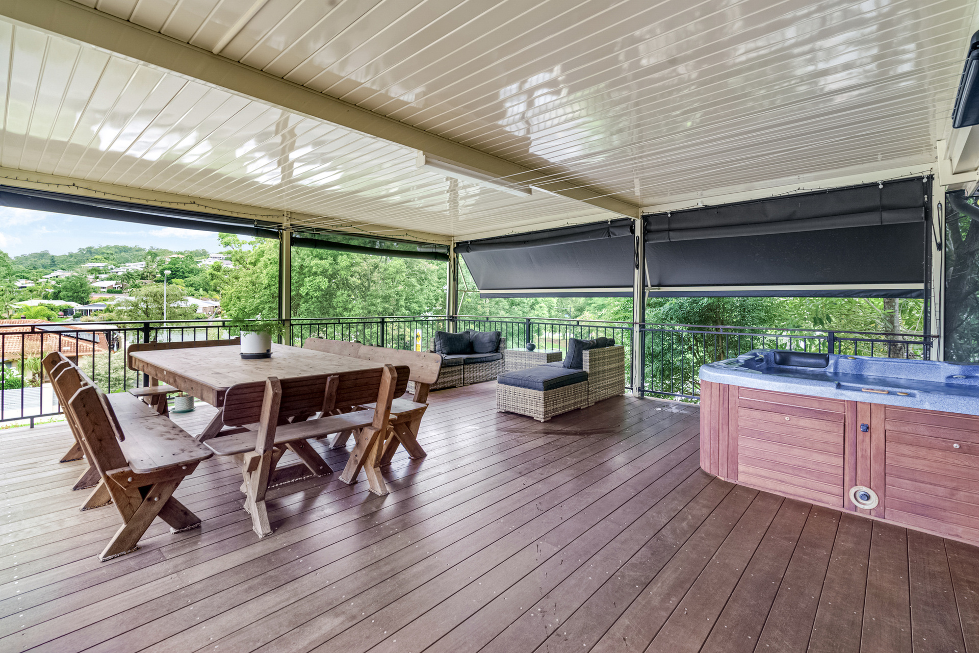 98 MURTHA DR, ELANORA QLD 4221, 0房, 0浴, House