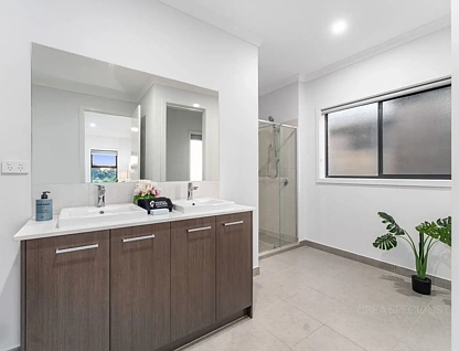 27 Buttermint Crescent, Manor Lakes, South West Melbourne, 4 Kuwarto, 2 Banyo, House