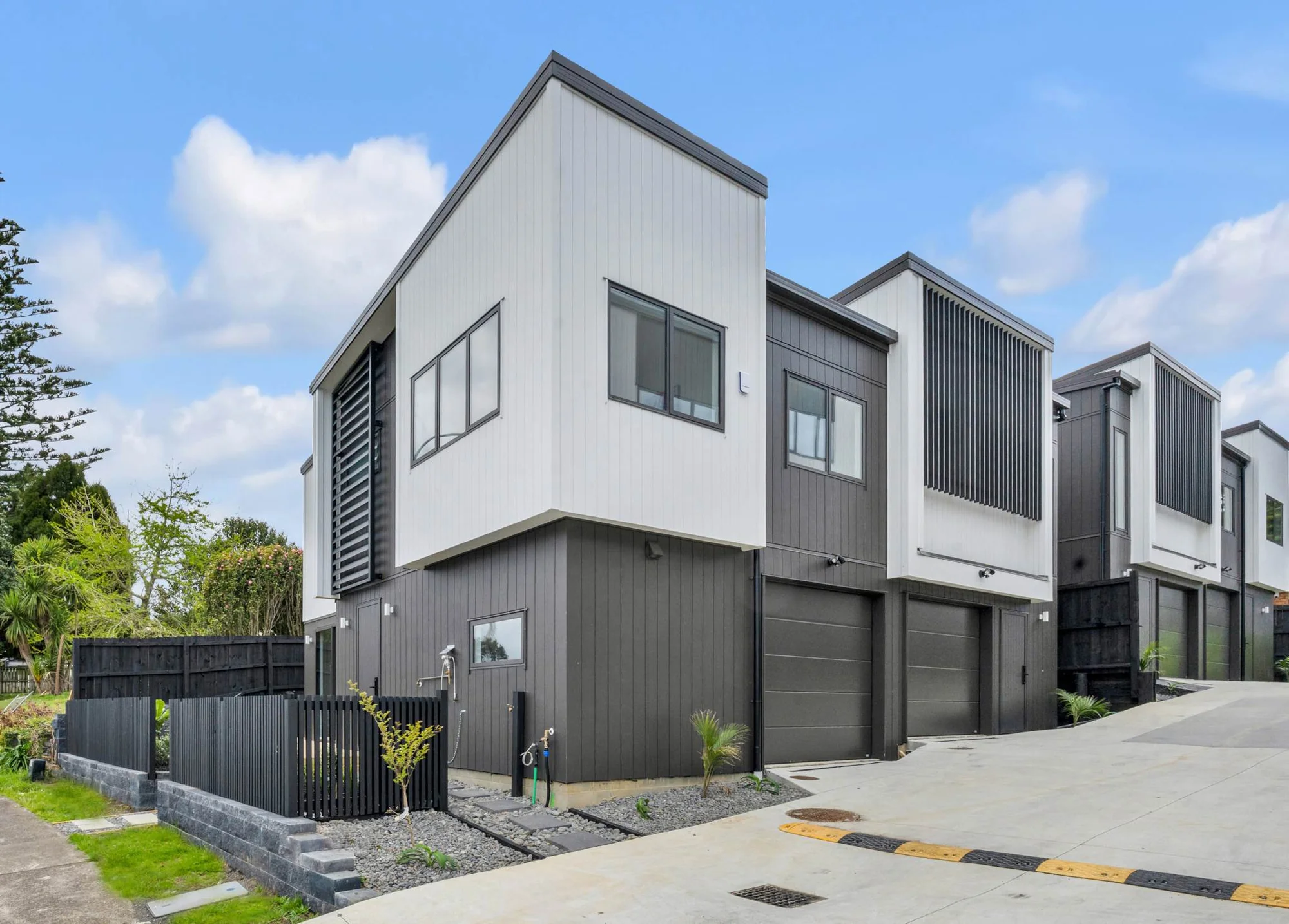 Manurewa 3બેડરૂમ BRAND NEW FREE HOLD LIVINING