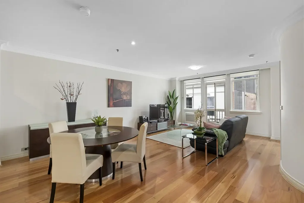 THE BEST OF EXECUTIVE LIVING - FULLY FURNISHED