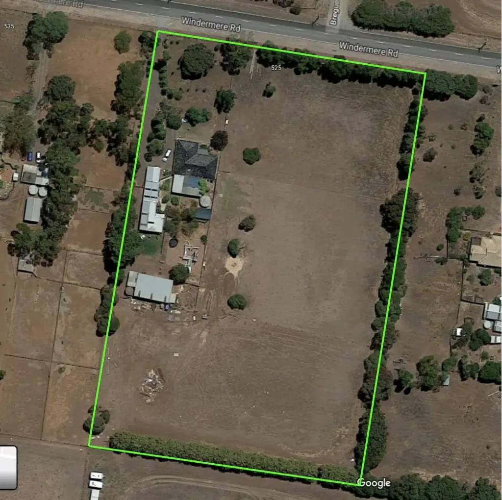 5 Acres - Great Shedding - Lifestyle Property