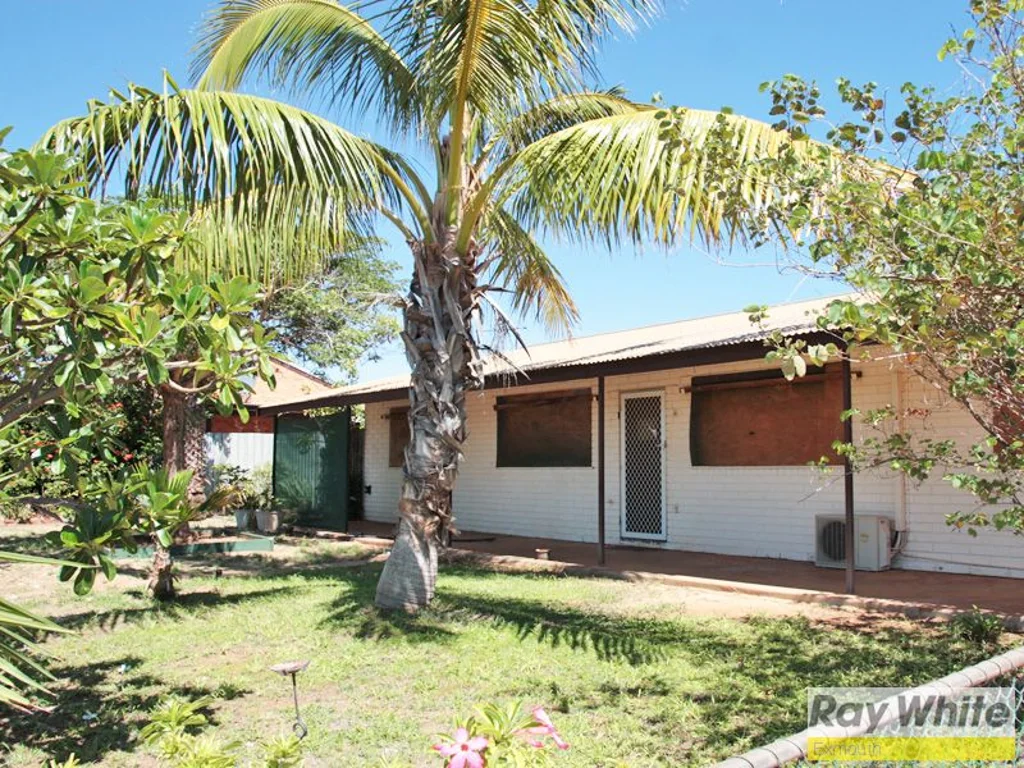 7 Clarke Place, Onslow, WA 6710