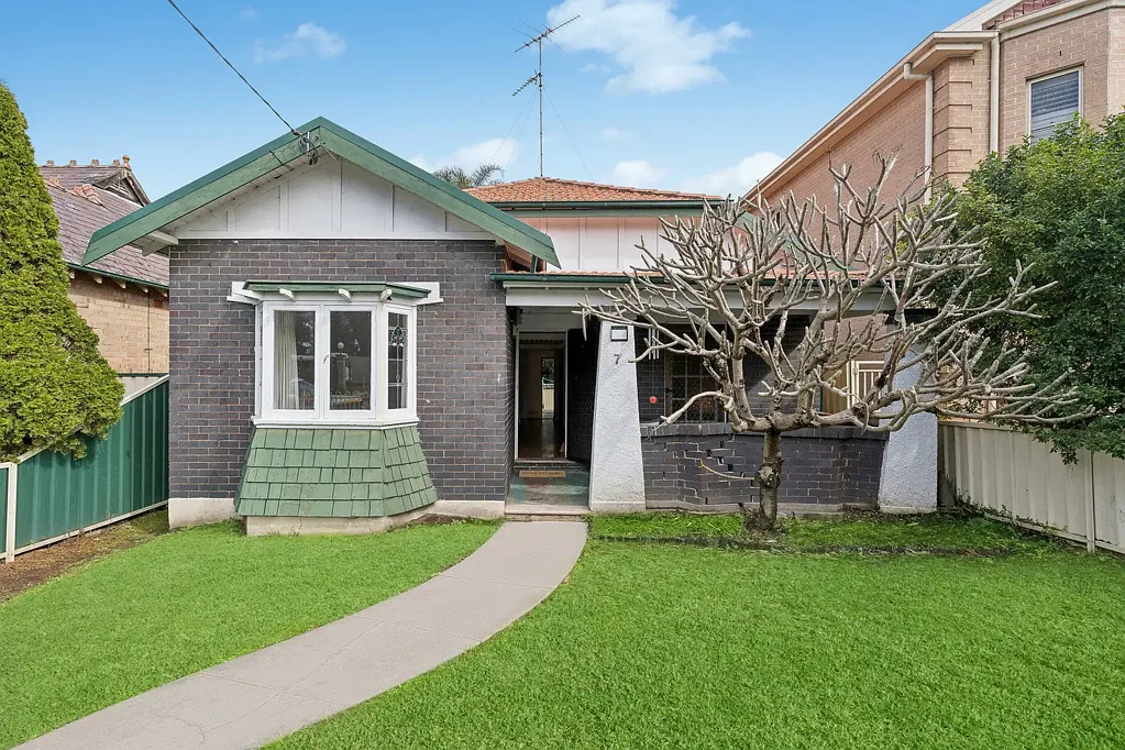 7 Bayview Street, Bexley, NSW 2207