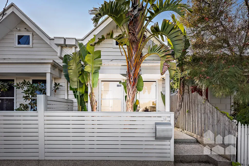 10 Arran Street, Seddon, VIC 3011