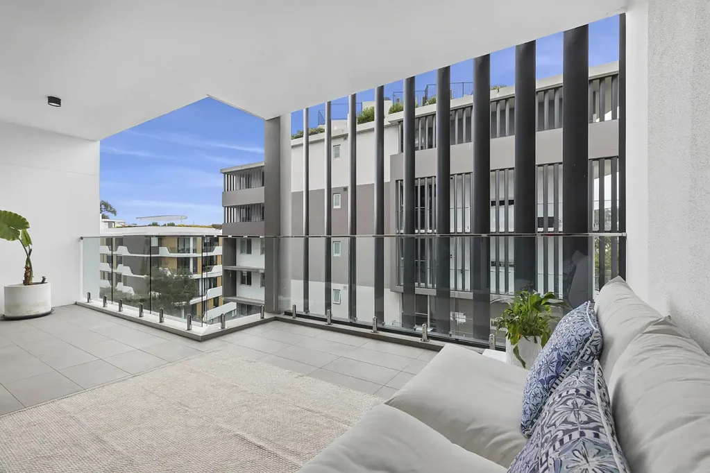 Miranda 2 Bedroom Comfortable, Convenient and Modern