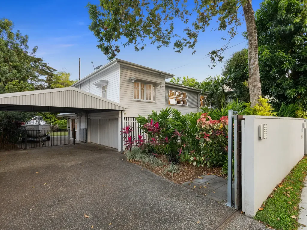 5 Mona Street, Whitfield, QLD 4870, 4 rūma, 2 rūma horoi, House