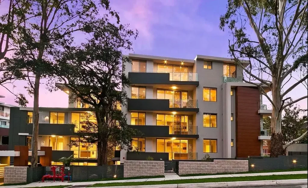 Lane Cove 1 Bedroom North Aspect Contemporary Apartment In the 'Ariana' Complex