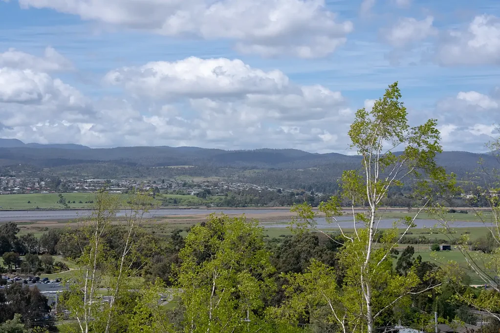 Riverside Endless potential and breathtaking Tamar Valley and Eastern Mountain views