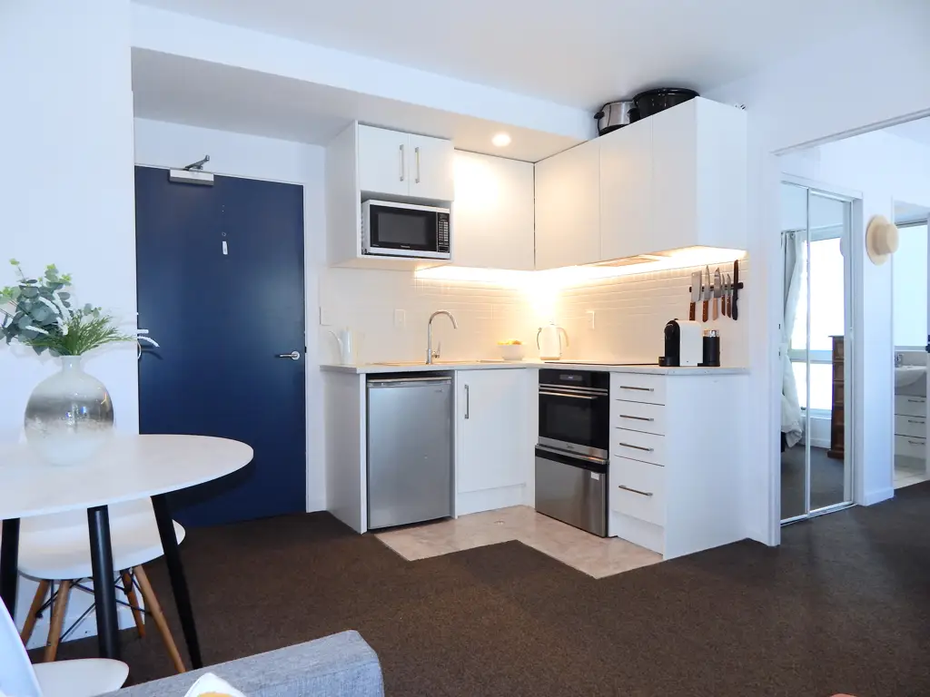 Wellington Central 1침실 Ideal City Pad or Investment - Great Location!