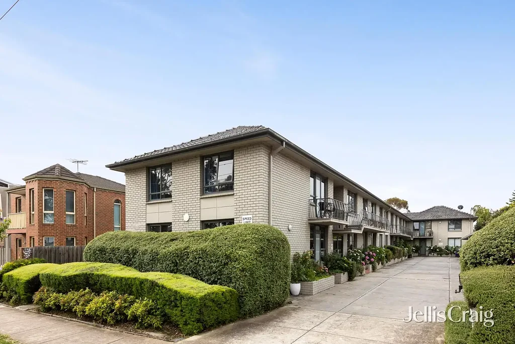 Two Bedroom, One Bathroom Apartment