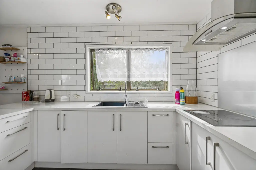Papakura 3 Bedroom Owner Meeting the Market!