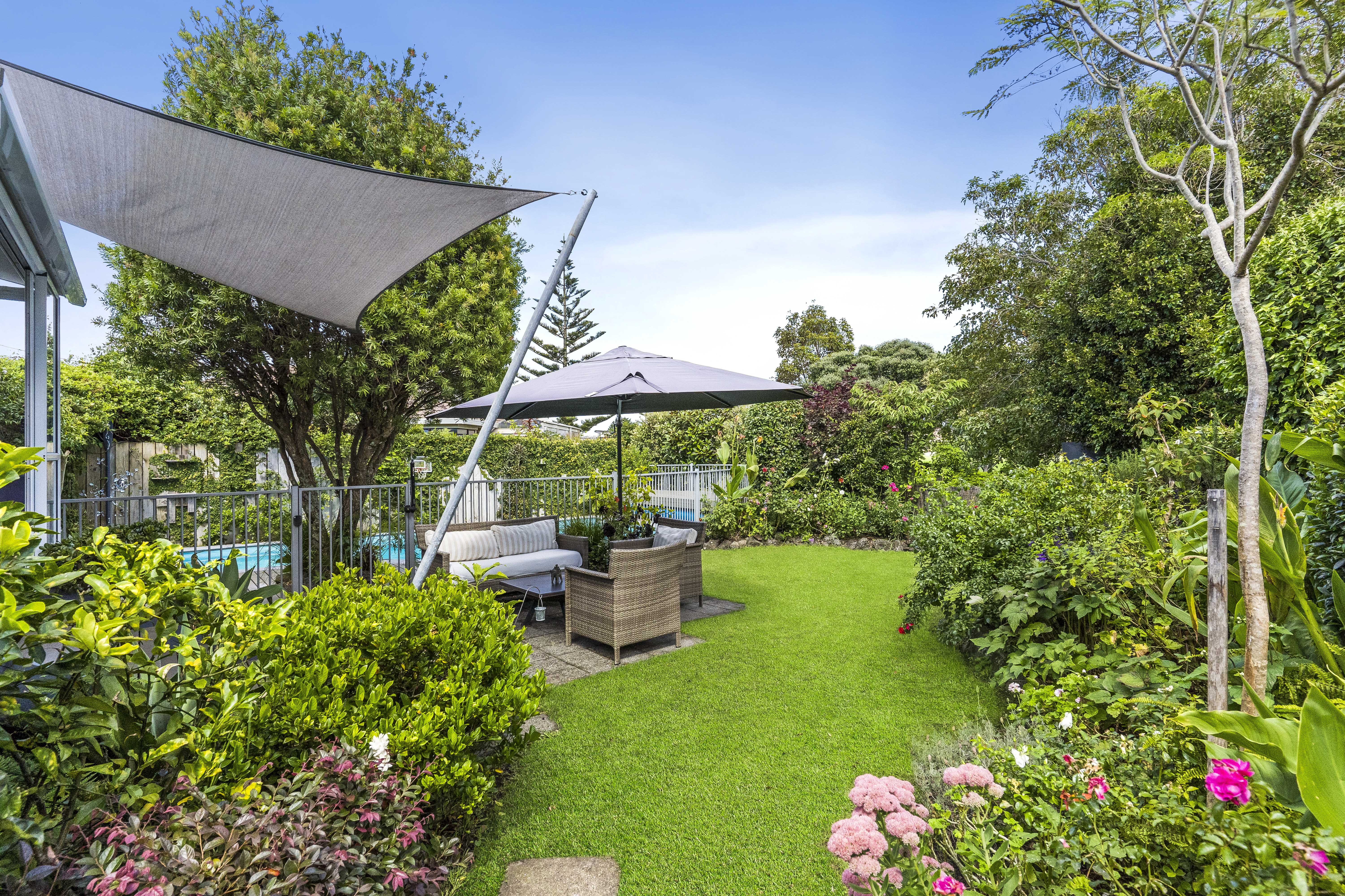 8 Maygrove Drive, Orewa