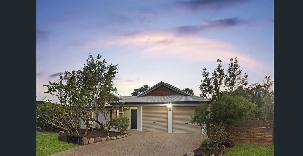 Amazing share house with 3 rooms available