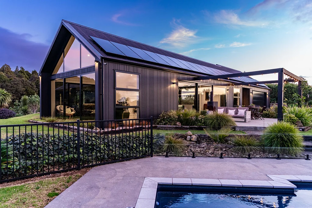 Kamo 4ਬੈੱਡਰੂਮ Where light, space, and style converge…