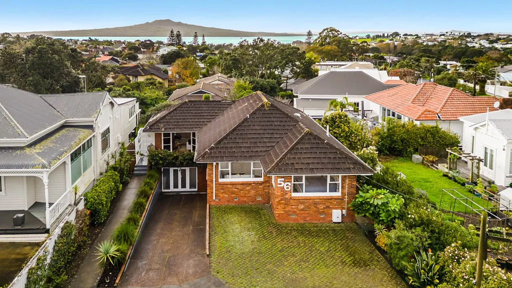 Devonport 3房  Classic Charm - Flexible Family Living