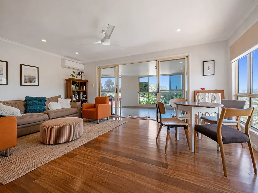 Bli Bli 3 Bedroom ELEVATED CHARM MEETS COASTAL CONVENIENCE!