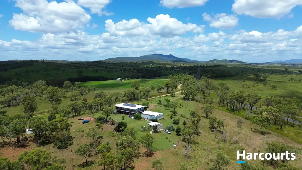 Dallarnil  Excellent Rural Living On 77 Acres!!
