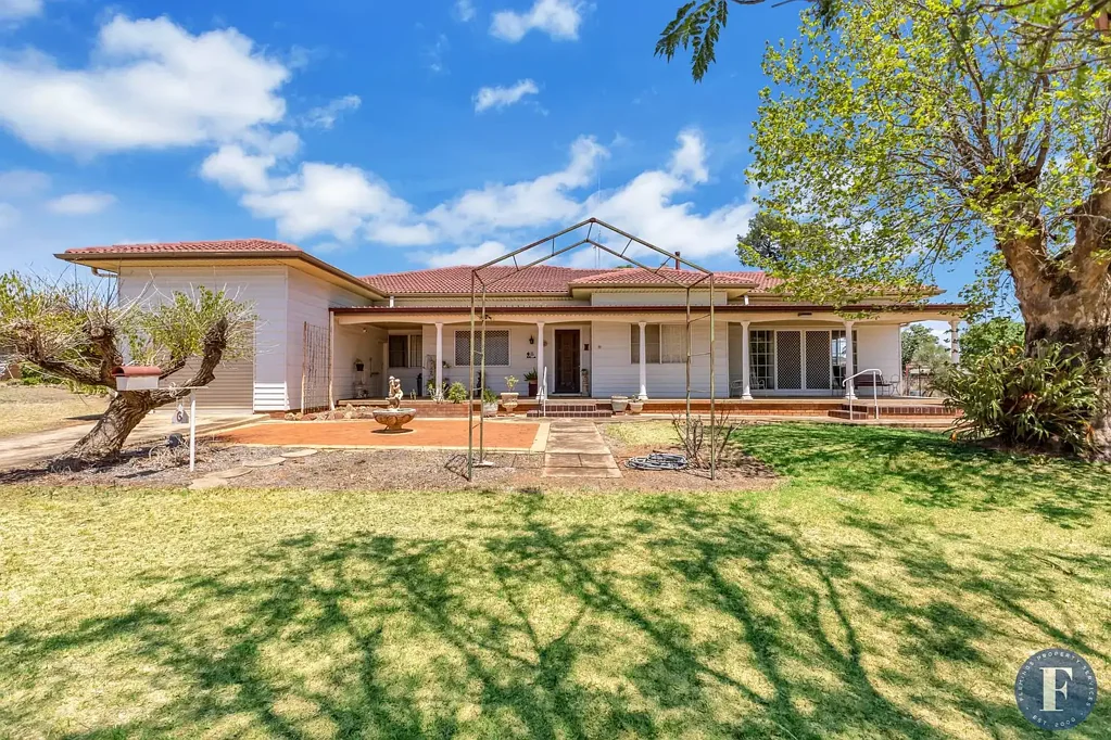 Forbes 5房  Spacious Family Home with Flexibility and Potential