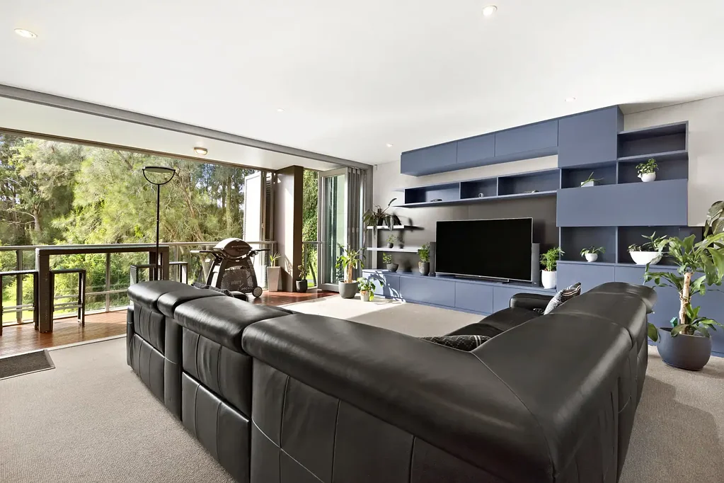 North-facing apartment in lifestyle setting