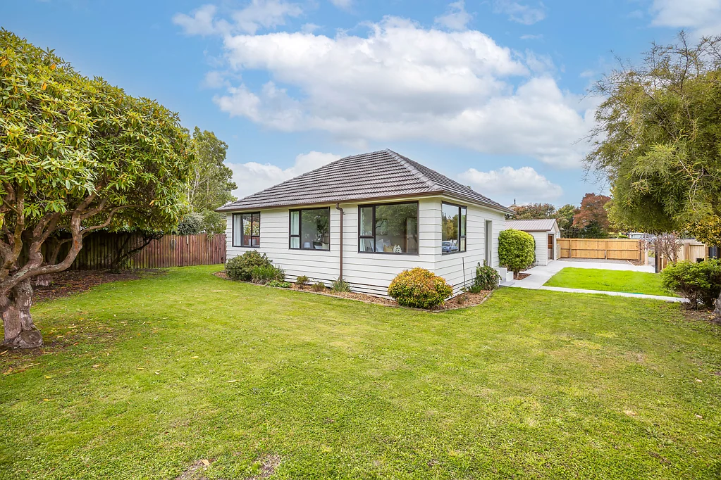 32 Bateman Avenue, Bryndwr, Christchurch, Canterbury