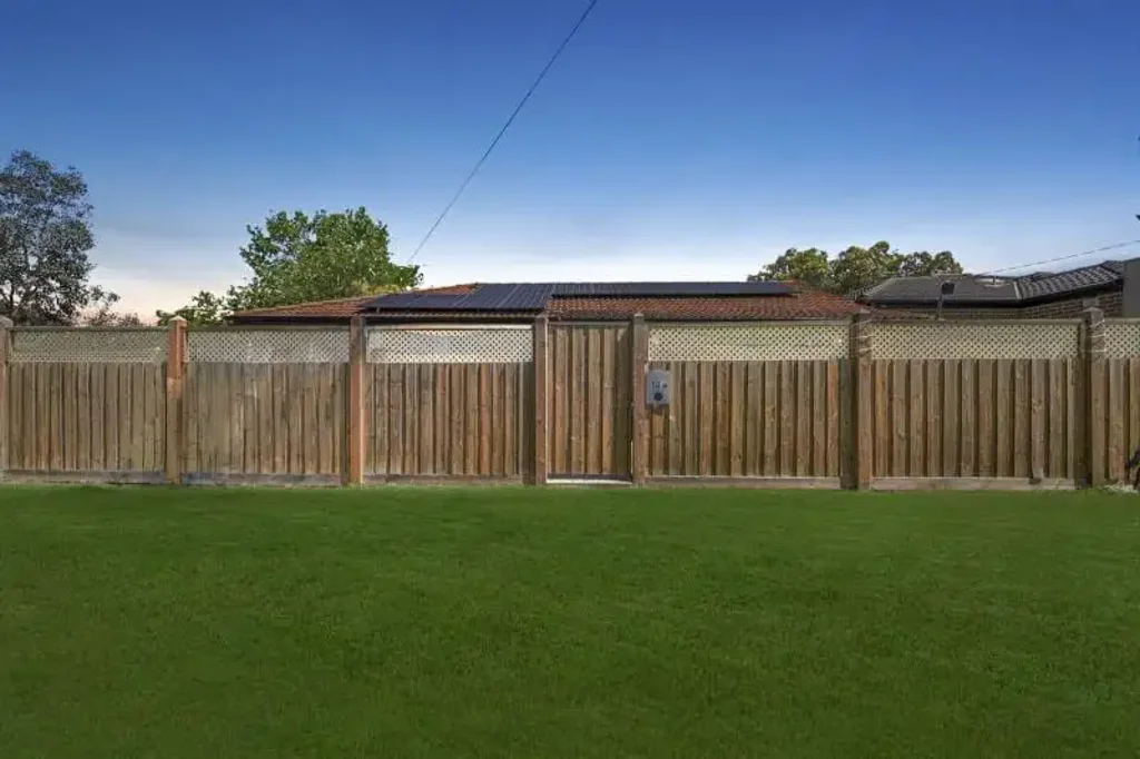 Werribee 3Kwarto Charm, Comfort & Unbeatable Convenience!