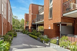 15/8 Mawbey Street, Kensington