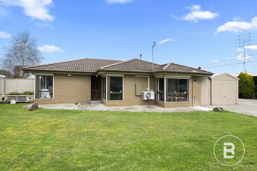 Sebastopol 3બેડરૂમ CLASSIC BRICK HOME WITH SPACE TO ENJOY