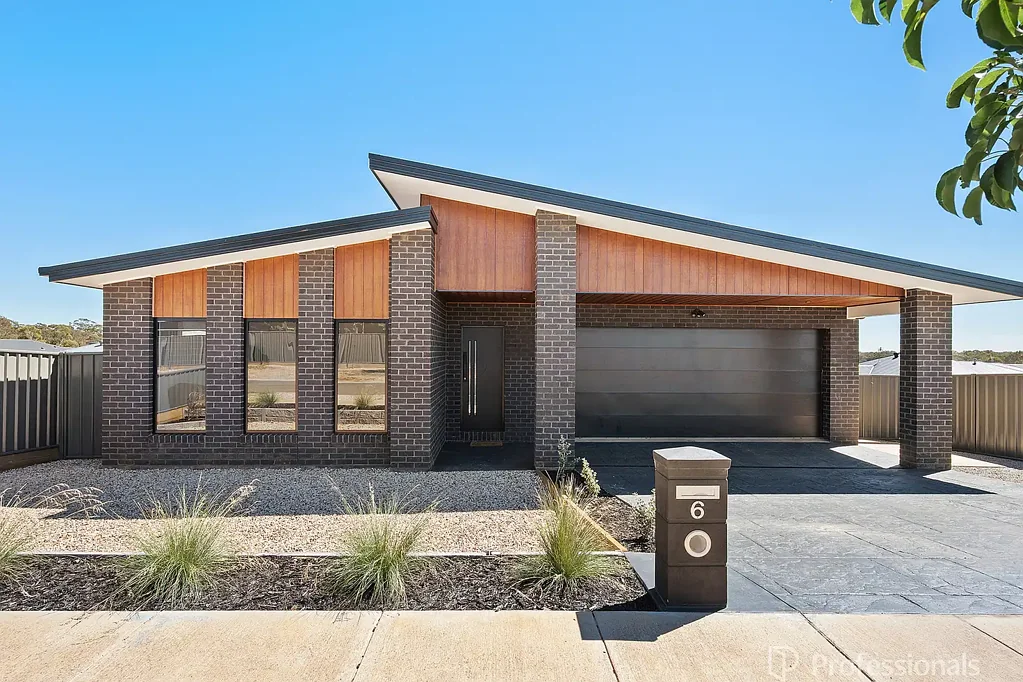 6 Barbara Court, Maryborough, VIC 3465