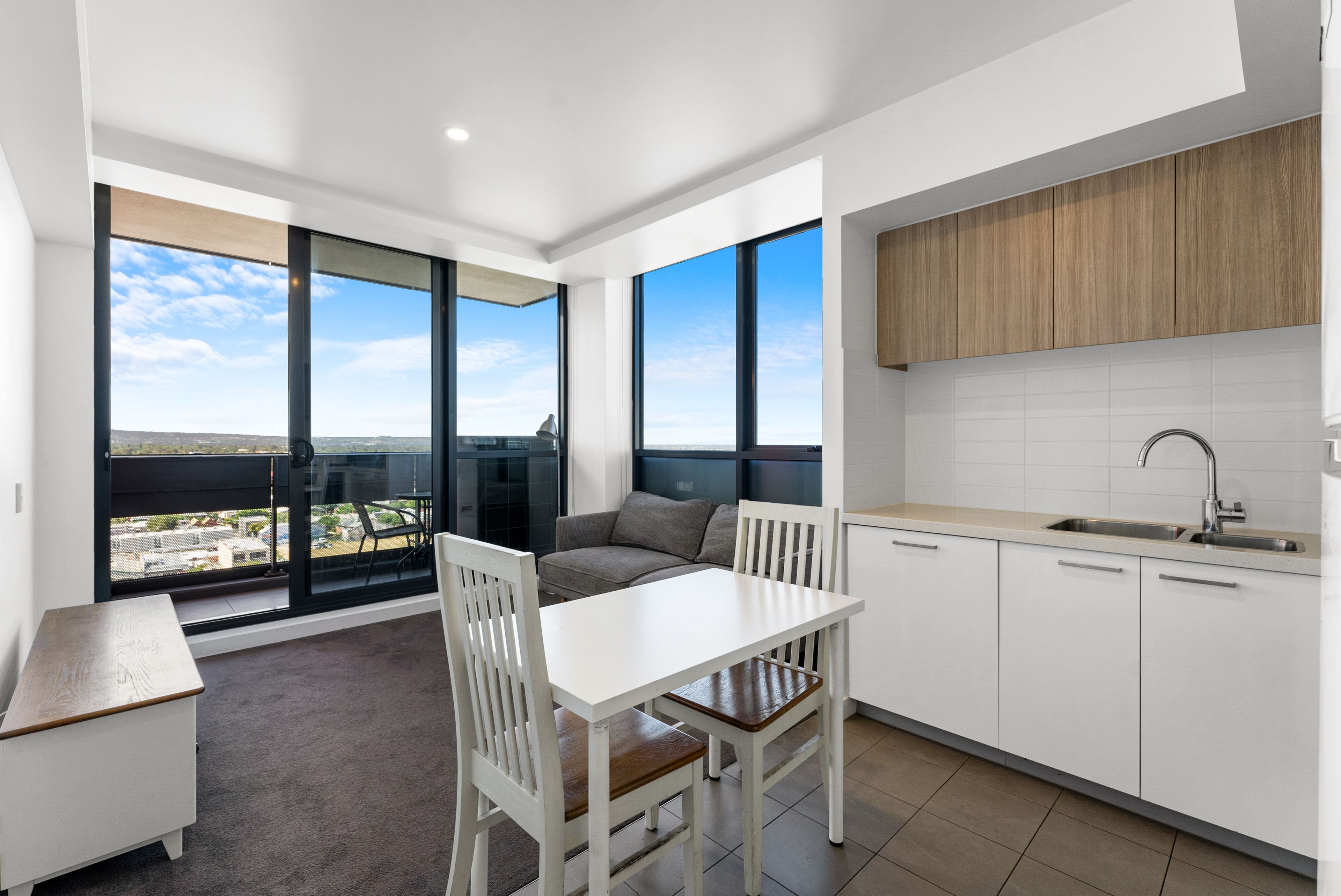 CENTRAL ADELAIDE APARTMTS UNIT 1206 160 GROTE ST, ADELAIDE SA 5000, 0部屋, 0バスルーム, House