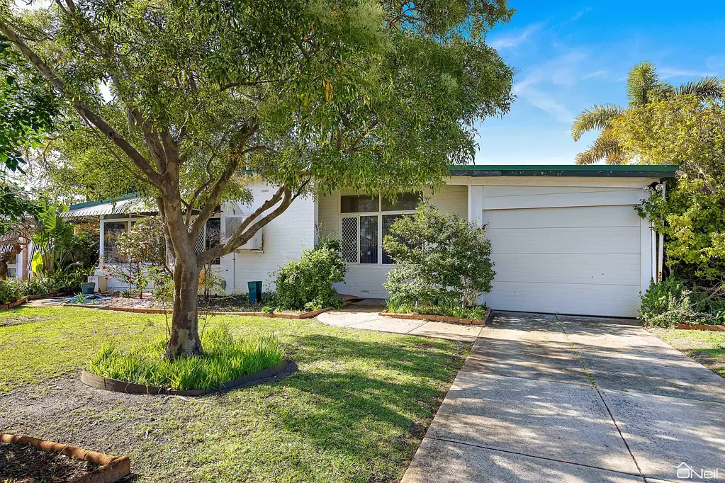 Lynwood 3બેડરૂમ Original 60's Classic in Awesome Location!