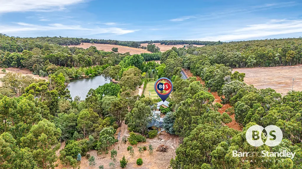 Brookhampton 3غرفة نوم Bushland Views. Country Character. Endless Potential.