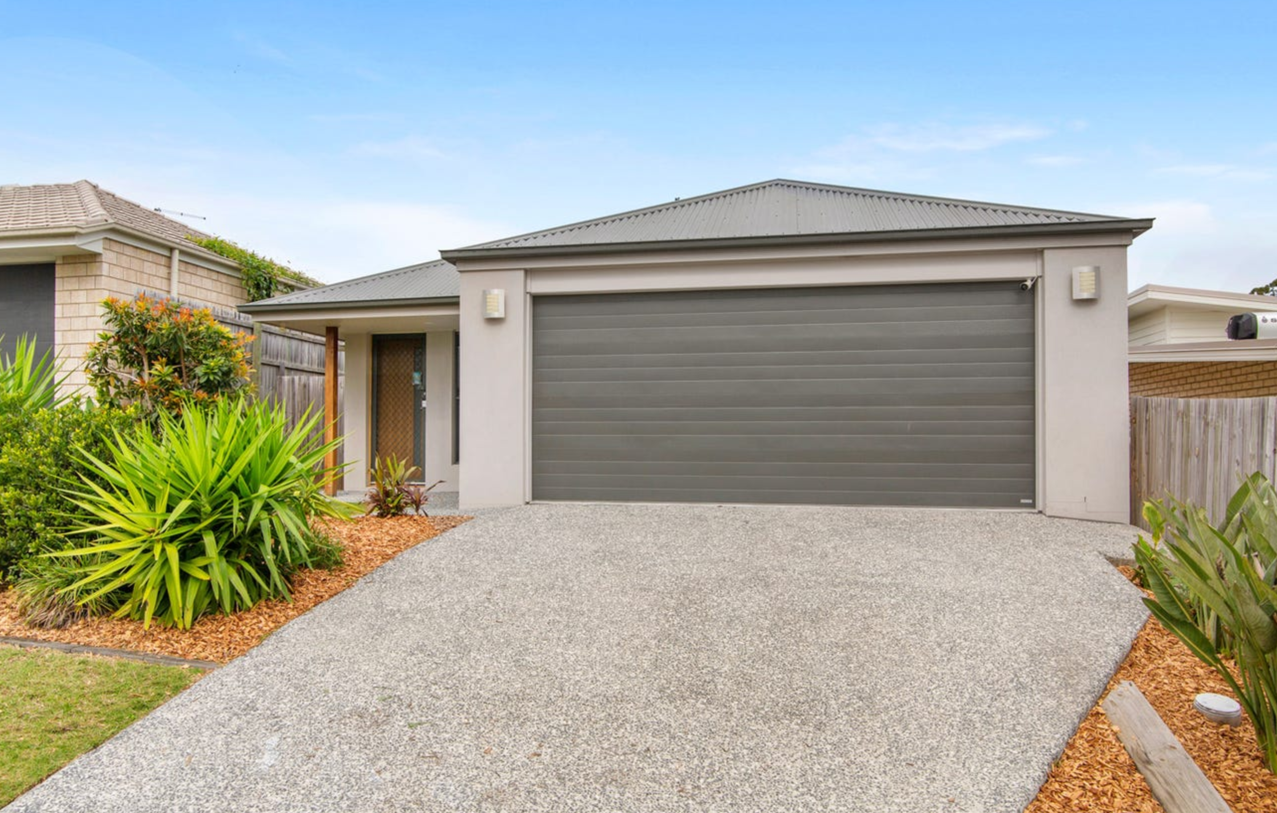 16 SUNSTONE AV, PIMPAMA QLD 4209, 0 chambres, 0 salles de bain, House